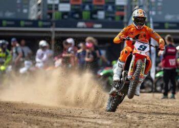 Петър Петров добави 3 точки от Световното по мотокрос