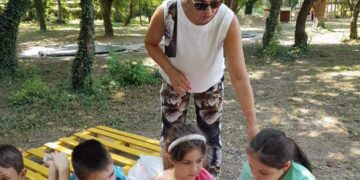 Деца от летните занимални участваха в спортни и познавателни игри