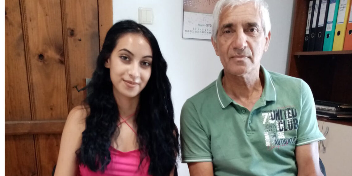 Мерал Салиева със сребърен медал от фестивала “Фолклорен извор”