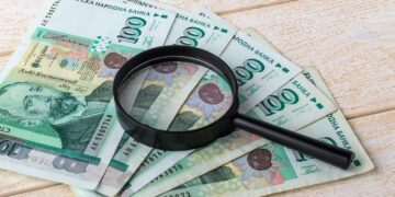 Расте броят на фалшивите столевки, сочат данни на БНБ