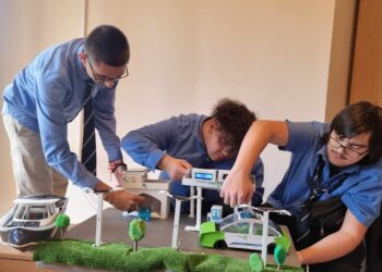 Бъдещи електротехници на ПГМЕТ “Ген.Иван Бъчваров” с приз Национални победители STEM 2024