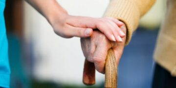 Възрастни хора от Община Севлиево ще получат подкрепа в дома си, ако имат нужда от дребни ремонти