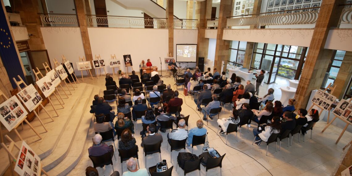 Творчеството на Петко Хинов отново събра в Севлиево неговото семейство, приятели, колеги и съграждани