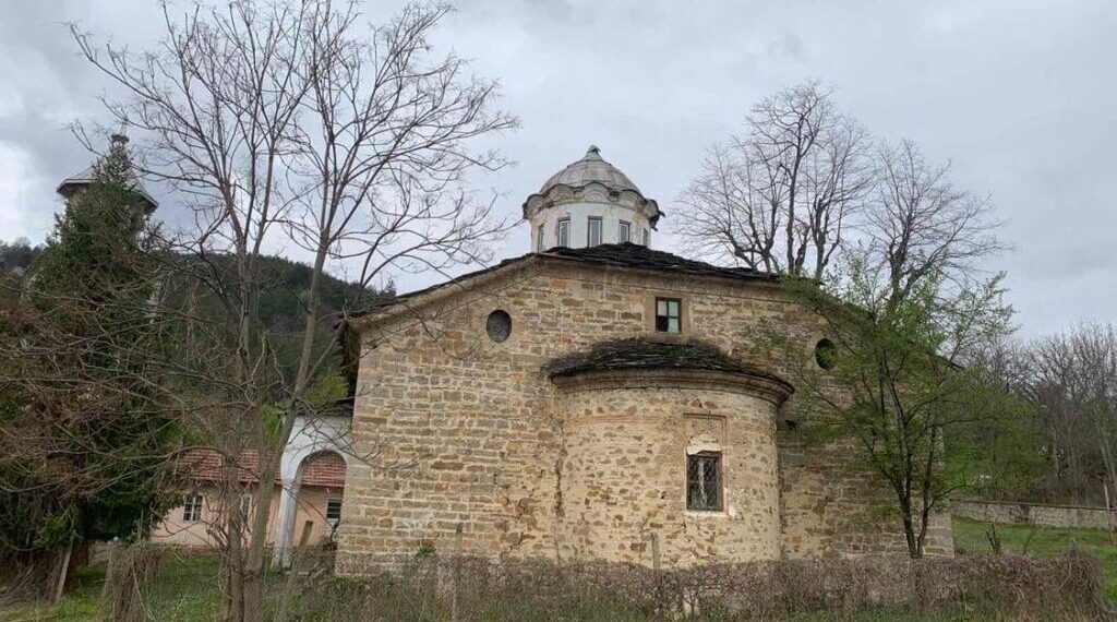 На Димитровден се навършват 160 години от освещаването на църквата “Св. Димитър” в с. Батошево