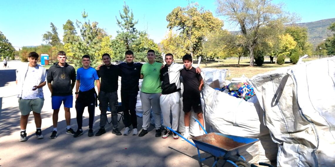 Над 1,5 т. “Капачки за бъдеще” в Севлиево