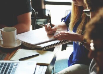 Днес може да получите безплатна правна консултация по проблемите на “Неравно третиране на пазара на труда”