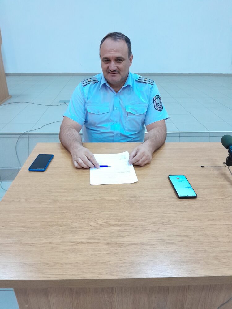 Доставка на част бави монтажа на повреден светофар в Севлиево