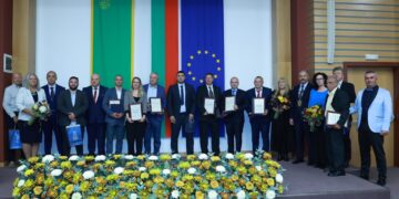 В Деня на Севлиево връчиха почетните отличия на заслужили севлиевци и институции