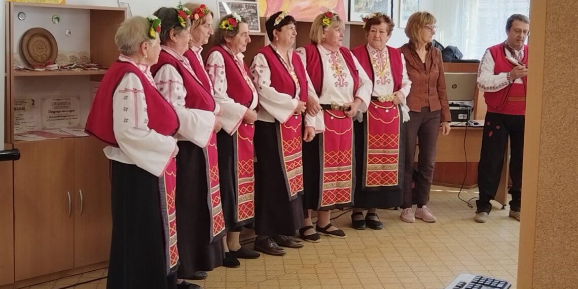 На 125 години стана читалището в Сенник