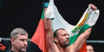 Дипчиков нокаутира и Ловеца