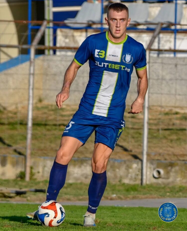 ФК “Севлиево” остава едноличен лидер, взе нови 3 т.