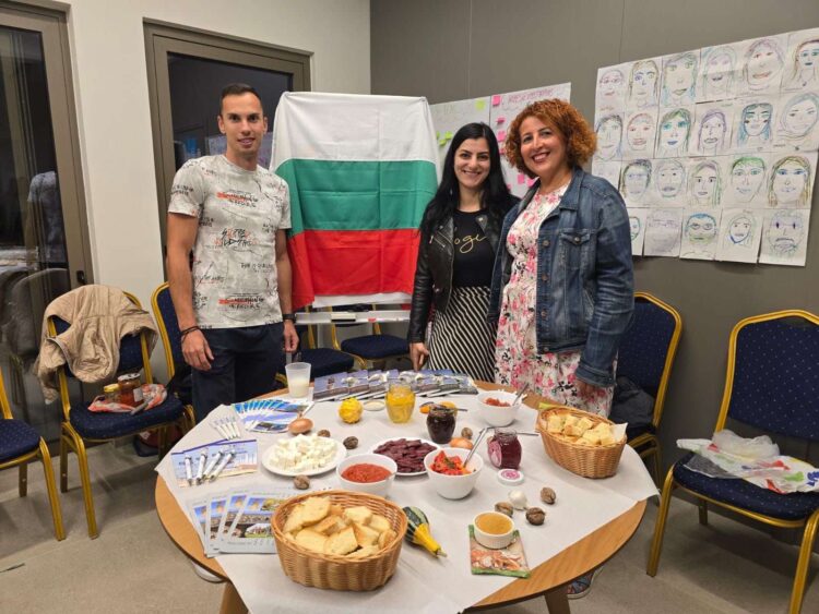 Учители от ПГМЕТ “Ген.Иван Бъчваров” участваха в обучение в Лефкас, Гърция