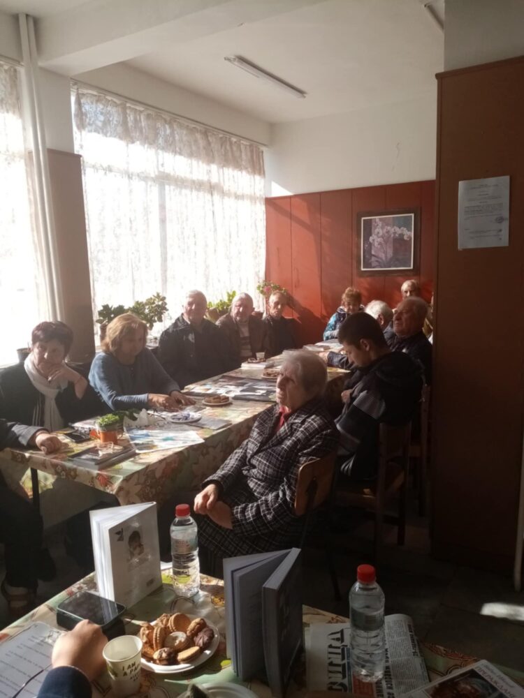 Любчо Иванов в с. Градница: “За първи път съм толкова респектиран и развълнуван пред моите читатели”