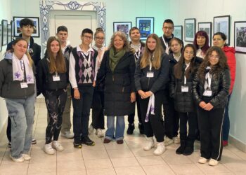 Клуб “Журналист” при СУ „Васил Левски“ на среща с фотоклуба към читалище  “Развитие”