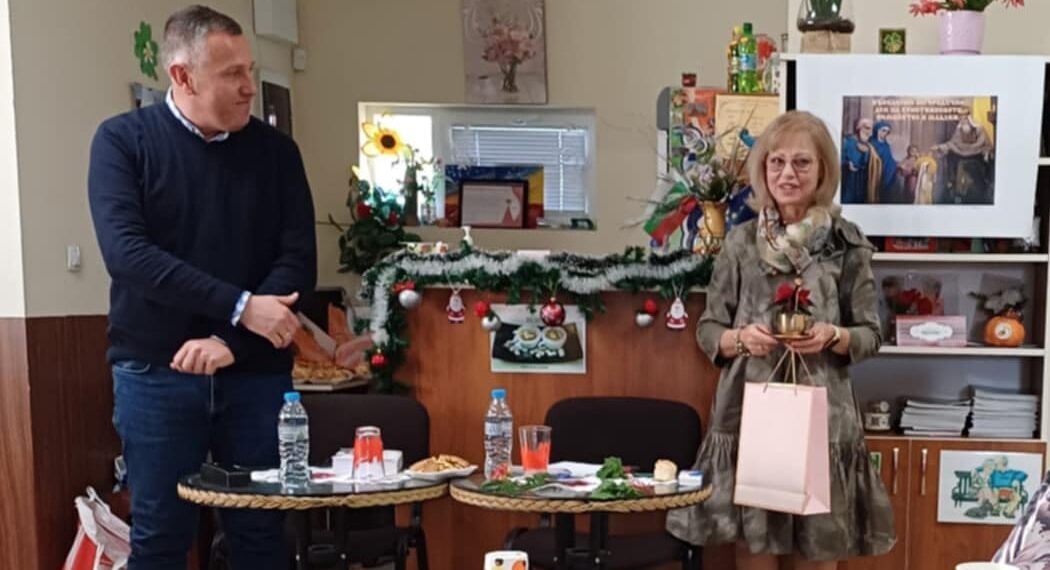 Мечти и спомени ни събраха в пенсионерски клуб “Юг”