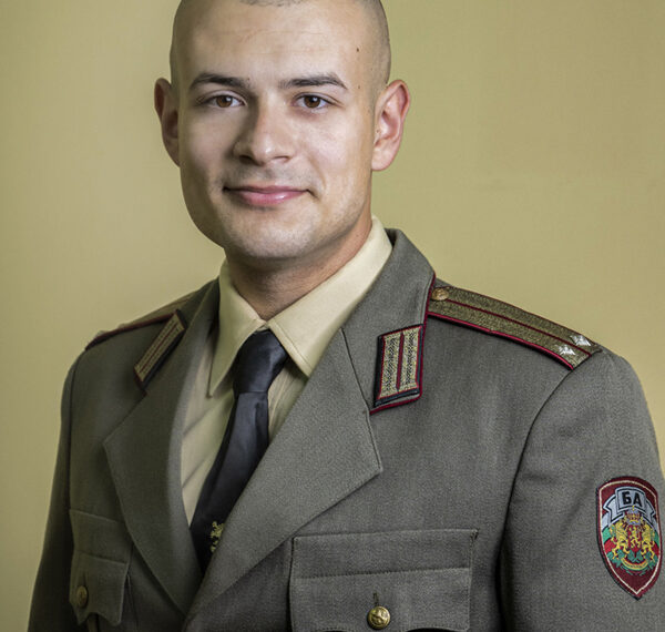 Лейтенант инж. Николай Ножаров: “Във военните училища се зараждат приятелства, които са до живот”