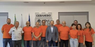 Доброволното формирование за защита при бедствия става член на Националната асоциация на доброволците