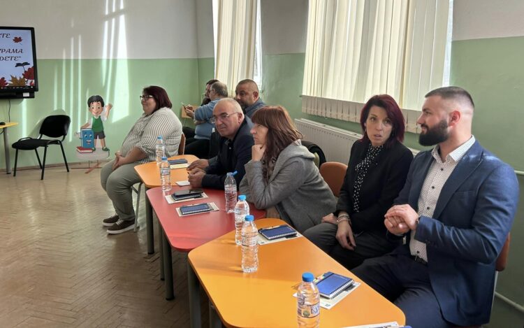 Добри практики за преодоляване на образователни дефицити показаха в училището в с. Градница
