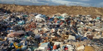 Търновци преровили сметището, заради изхвърлени пари