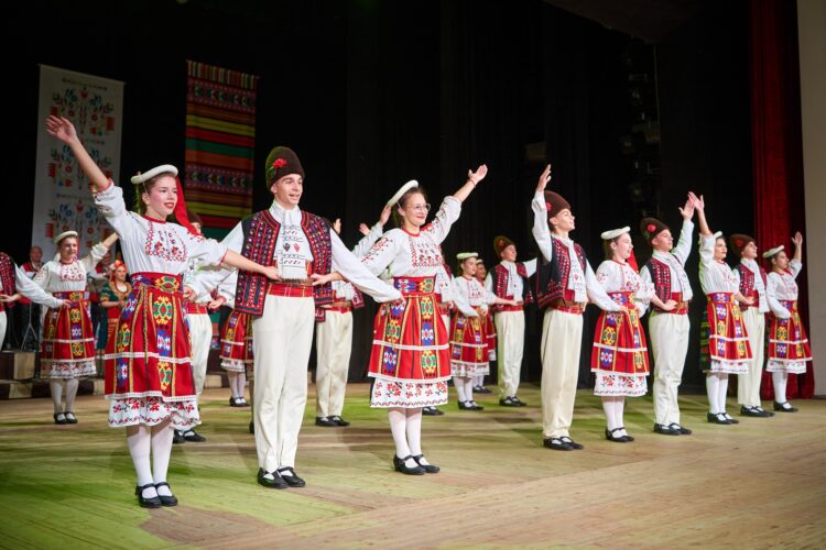 65 години пребъдване за Фолклорен ансамбъл “Развитие”