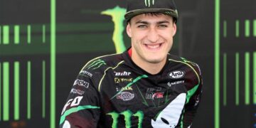 Петър Петров сменя марката мотоциклети на отбора си