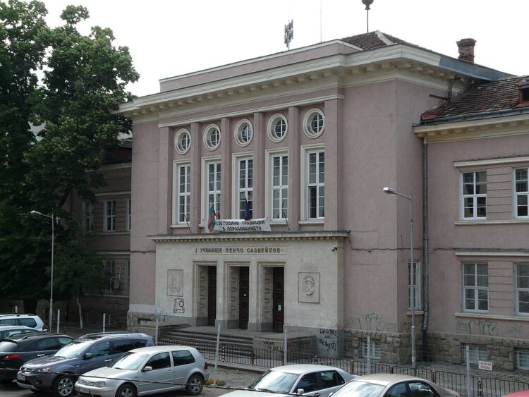 Предизборни борби и народно представителство в парламента от Севлиевски окръг (1879-1901) /Част пета/