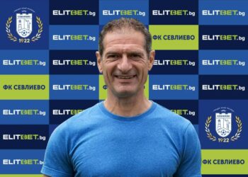 Стоян Ацаров ще помага на Сашо Ангелов за новия полусезон