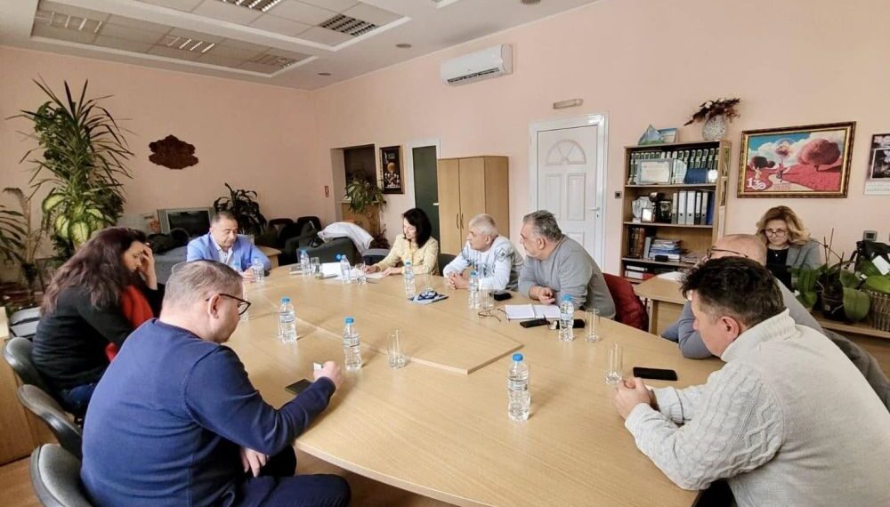 Областният управител се срещна с бизнеса в Севлиево във връзка с електрозахранването