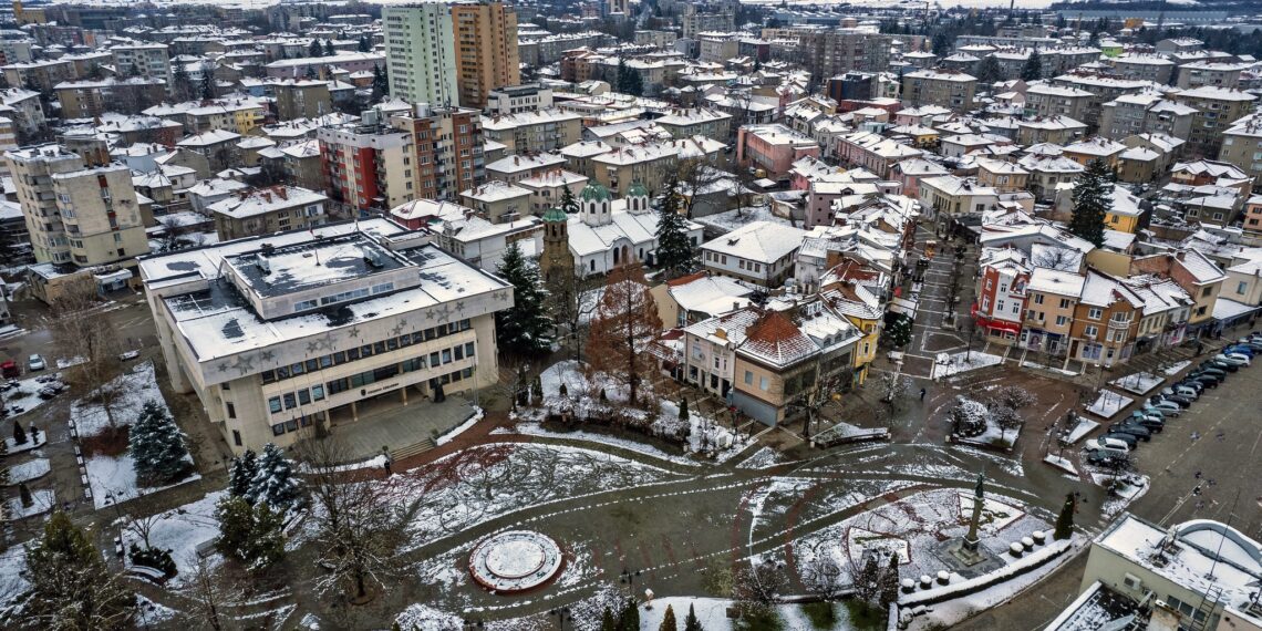 ОбС одобри Програмата за управление и разпореждане с общинските имоти за 2025 г.