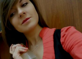 Как да не купим фалшив парфюм за 8 март?