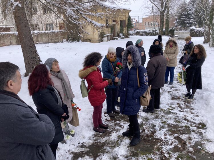 152 години от обесването на Васил Левски. Ученици се поклониха пред паметта му