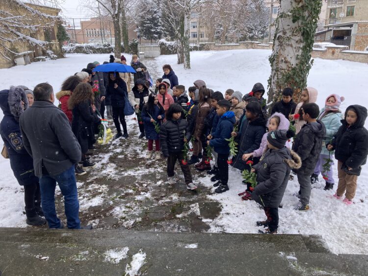 152 години от обесването на Васил Левски. Ученици се поклониха пред паметта му