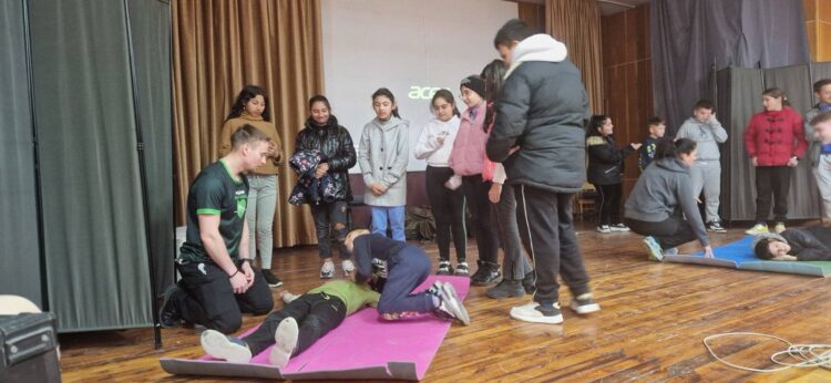 Благодарение на Сдружението на жените – над 500 деца усвоиха важни умения за оказване на първа помощ