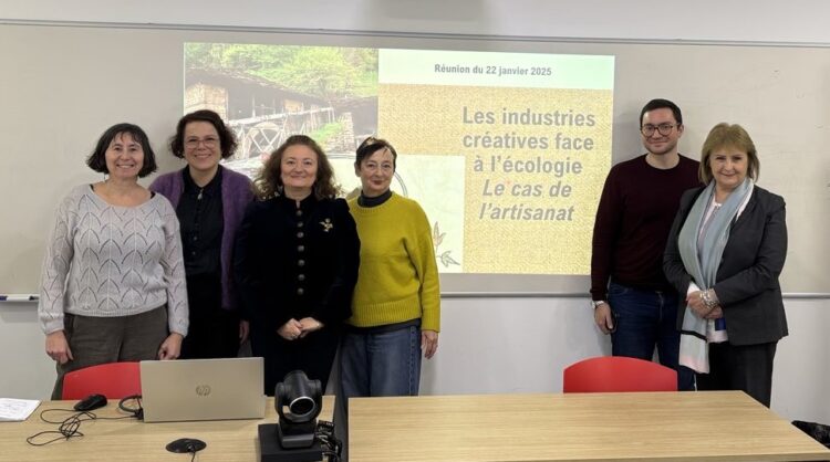 Учени от Сорбоната проучват културното наследство на музей “Етър”