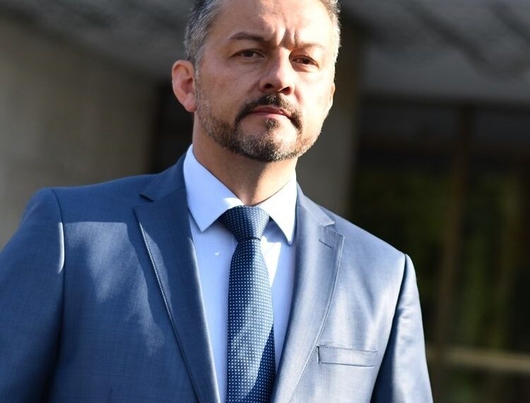 Д-р Иванов: “Промяната не винаги е в положителна насока. Тя може да бъде и в обратна, на която сме свидетели”