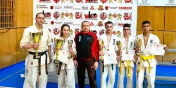 Шест медала за шестима каратеки в домакинското Национално първенство