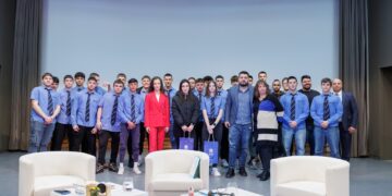 Ученици от областта се запознаха с най-новите тенденции в AI и дигиталното съдържание