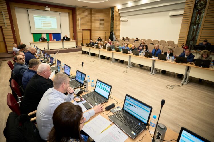 Общинските съветници отново обединени, отхвърлиха инвестиционното предложение на „Идеал Стандарт – Видима“ АД