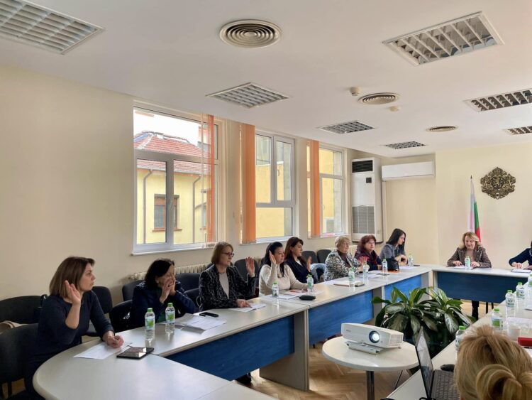 33 паралелки за VIII клас ще бъдат разкрити в областта за новата учебна година, 4,5 от тях – дуални