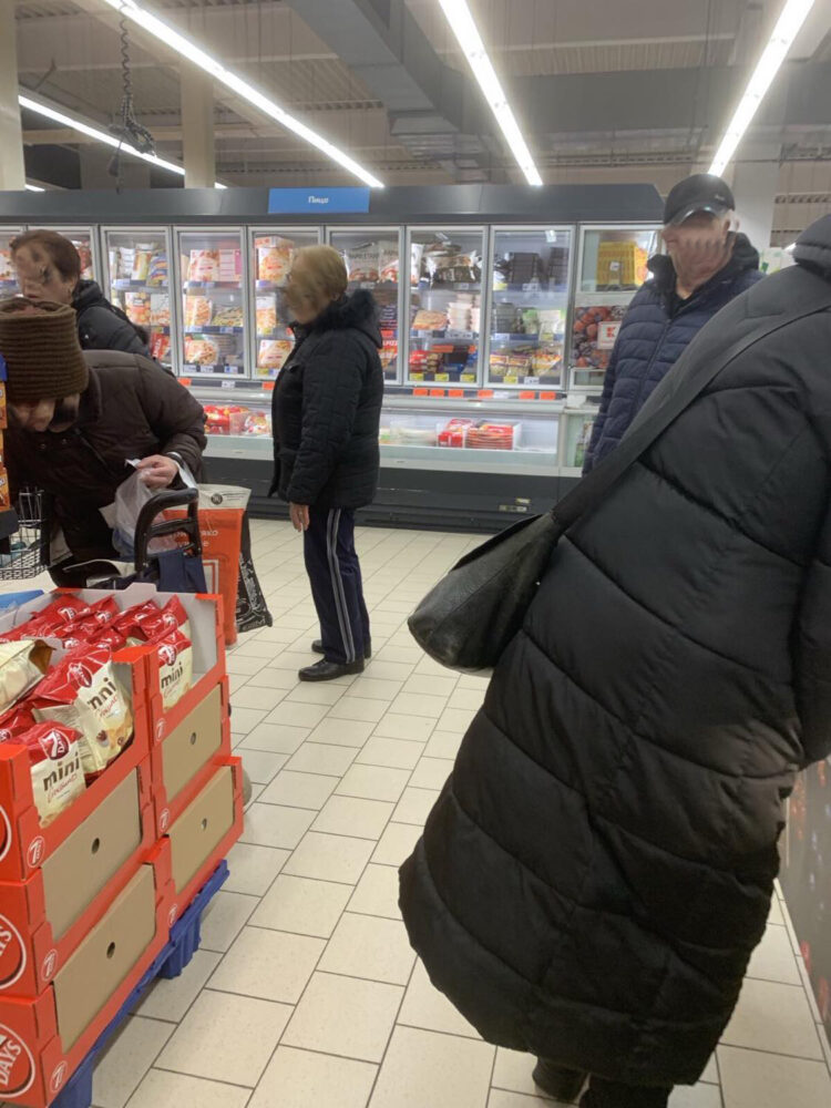 Защо да не си напазарувам днес повече стоки за по-малко пари?