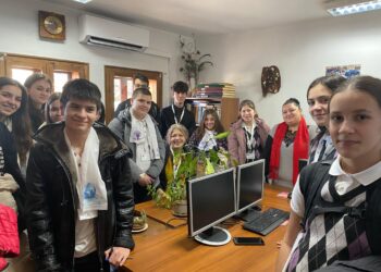 Среща с редактора на вестник “Росица”