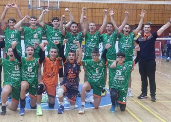 Юношите с нова победа във волейбола, мъжете с поредна загуба