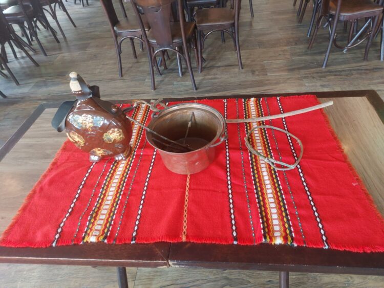 Севлиевката Зорница Антонова организира празнуването на Трифон Зарезан в Сао Пауло