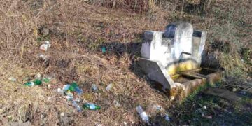 За пореден път вандали поругаха Паметника на загиналите въстаници в местността Боаза