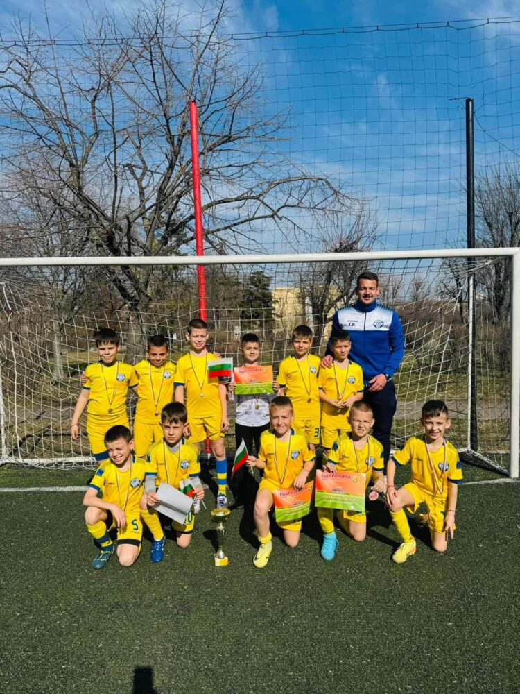 Малките ни футболисти – големият победител във “Футболни звезди на България”