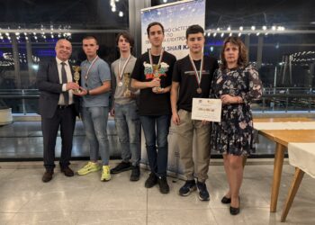 Отлично представяне на учениците от ПГМЕТ в състезанието по приложна електроника “Мога и зная как” 25