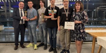 Отлично представяне на учениците от ПГМЕТ в състезанието по приложна електроника “Мога и зная как” 25