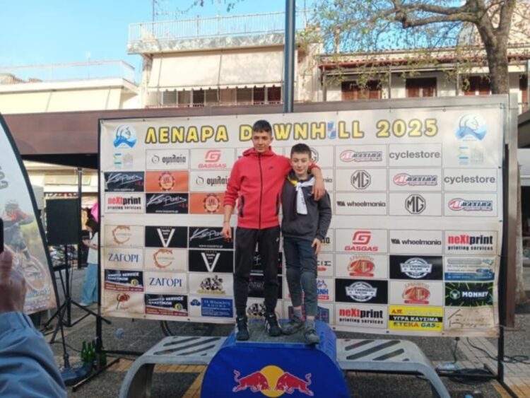 Лазар показа класа при батковците в DH-сериите в Гърция, кара като ракета