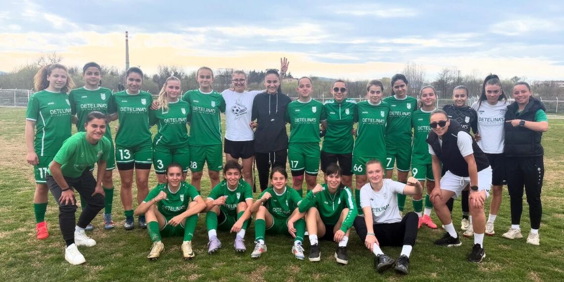 Девойките до 16 г. стартираха  Държавното първенство с победа