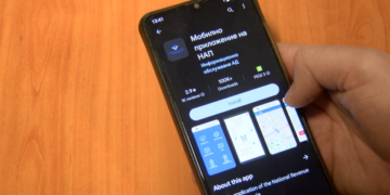 Потребителите проверяват истински ли са касовите бележки с мобилното приложение на НАП